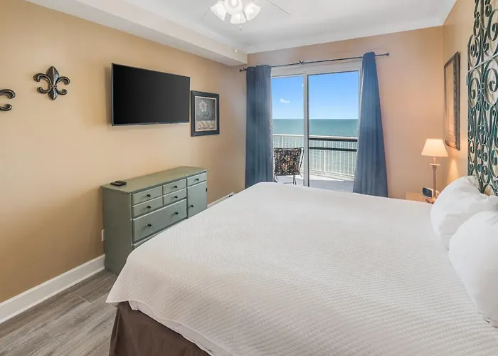 Island Royale: Beachfront In Holiday home